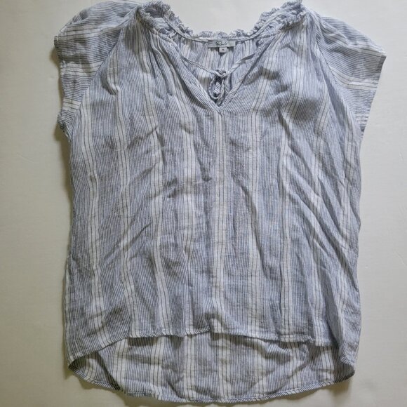 Lot Bundle of 3 Rails Items: Lara Floral Skirt, Beaux Striped Top, Raven Top - Picture 13 of 16